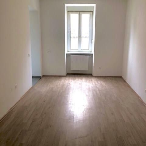 ab 1.3.2026 - Kleine 3-Zimmer Wohnung im Hochparterre, Nähe Fröbelpark - Photo 1