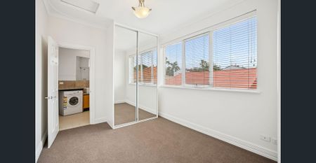 Private Parisian Estate! - Photo 4