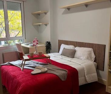 Calle de Arturo Soria, Madrid, Community of Madrid 28033 - Photo 4