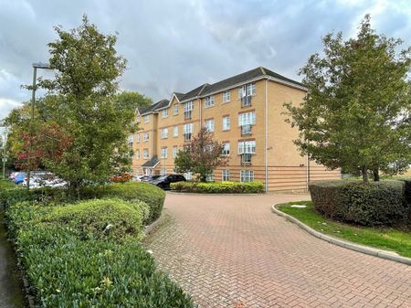 2 bedroom Apartment - Saxon House, Stevenage - Photo 4