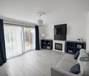 3 bedroom terraced house to rent - Photo 3