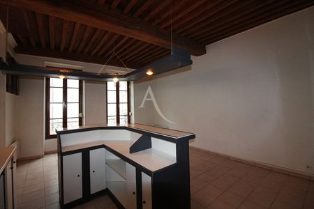 Location Appartement 3 pièces 65m² - Photo 2