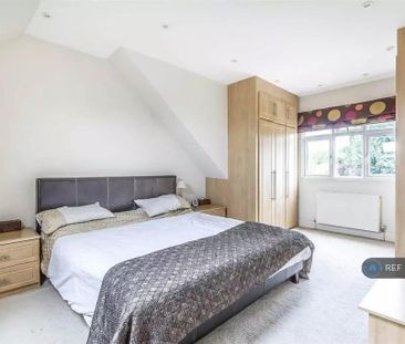 6 bedroom semi-detached house to rent - Photo 6