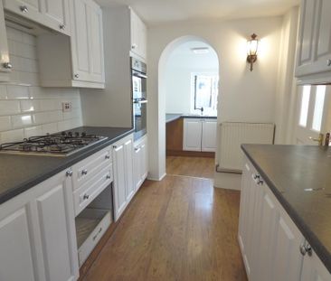 2 bedroom terraced house to rent - Photo 6