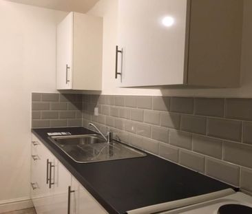 Flat 3 Tabernacle Chapel Garth Road - Photo 2