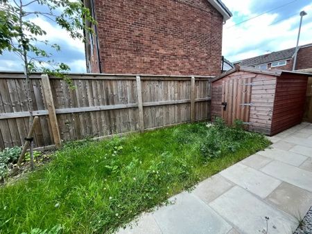 4 Bed Terraced House, Statham Road, M13 - Photo 3