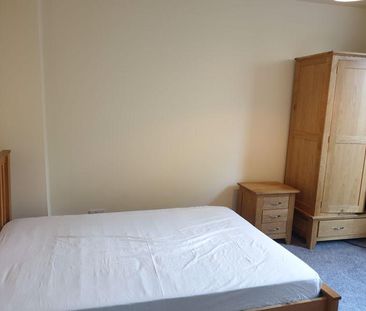 1 bedroom house of multiple occupation to rent - Photo 4