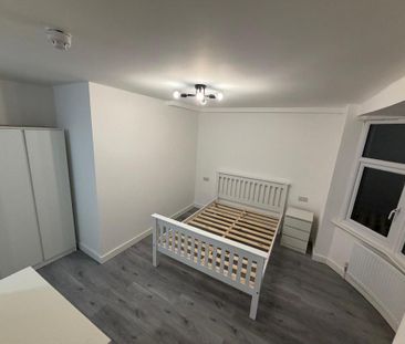 5 bedroom house of multiple occupation to rent - Photo 5