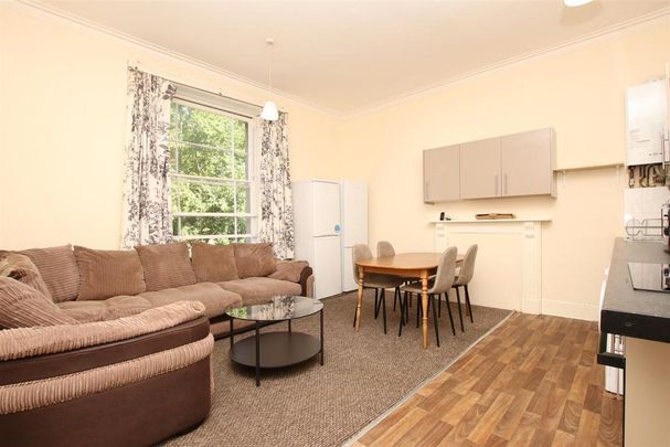 5 bedroom flat to rent - Photo 1