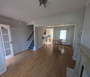 28 Empire Drive, Belfast, BT12 6GQ - Photo 2