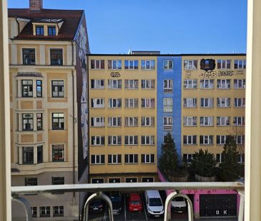 Nähe Hauptbahnhof: Zentral gelegene 3-Zimmer-Wohnung - Photo 2
