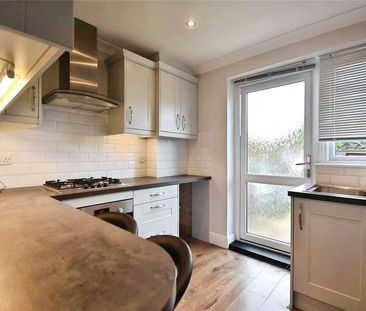 Heathway, Dagenham, RM9 - Photo 2