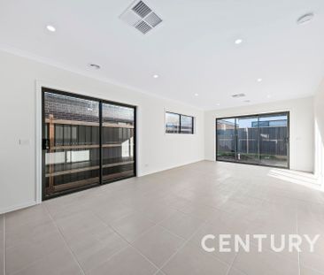 Modern Living in a Convenient Clyde Location - Photo 2