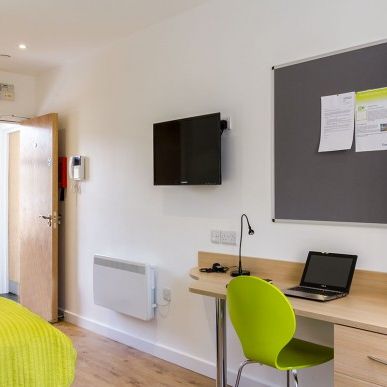 Studios - Student Accommodation Huddersfield - Photo 1