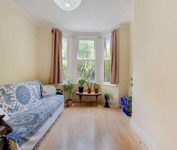 Harold Road, Upton, E13 - Photo 1