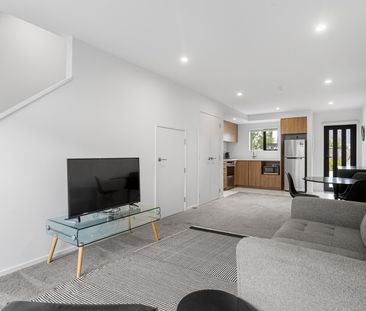 Furnished 2 bed apartment Richmond with car park - Photo 3