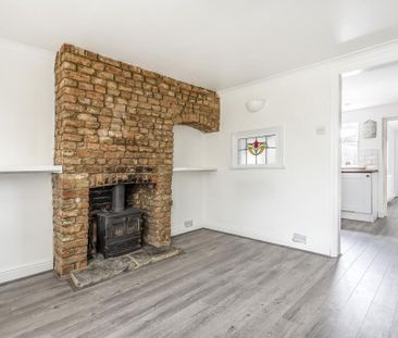 2 bedroom cottage to rent - Photo 1