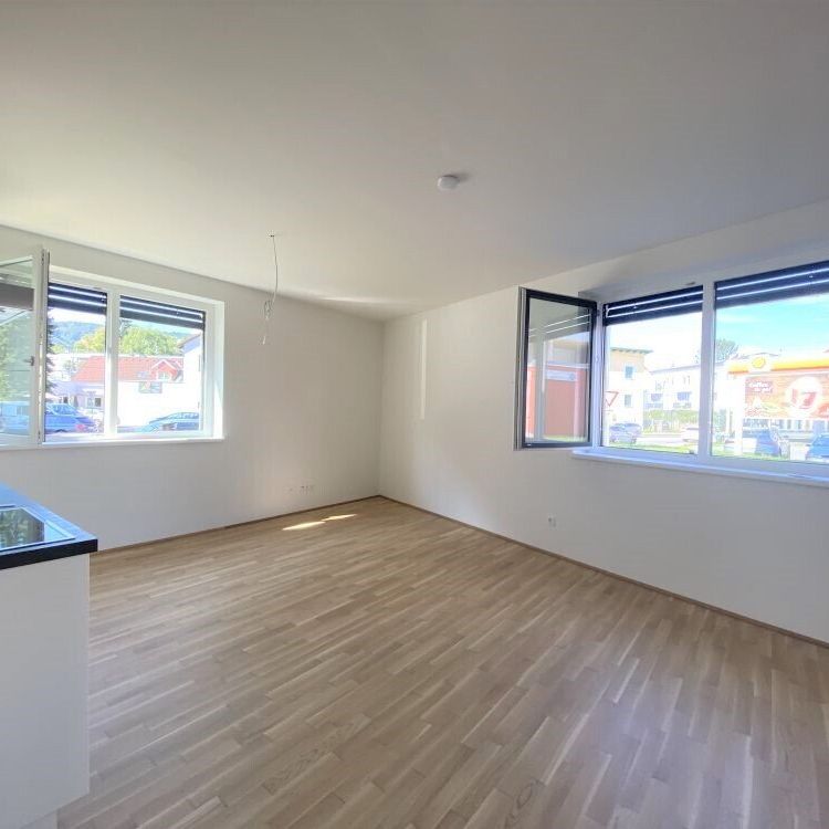 PROVISIONSFREI – Wunderschöne 2-Zimmer-Wohnung mit Loggia und KFZ-Tiefgaragenabstellplatz - Photo 1