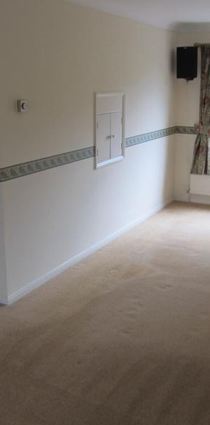 2 bedroom house to rent - Photo 1