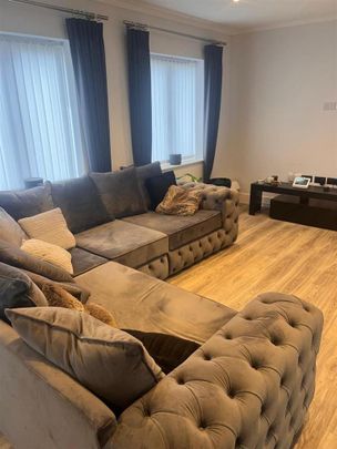 3 bedroom apartment to rent - Photo 1