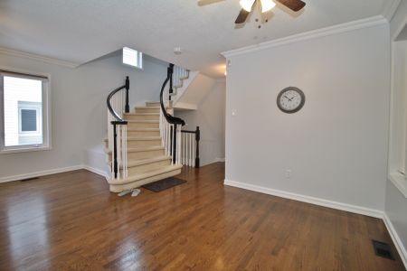 45 Hemlo Cr - Photo 4