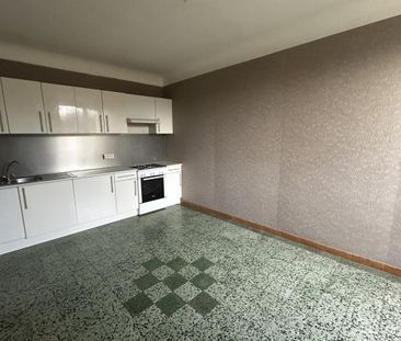 Location Maison 5 pièces 106m² LE BREUIL 71670 - Photo 5