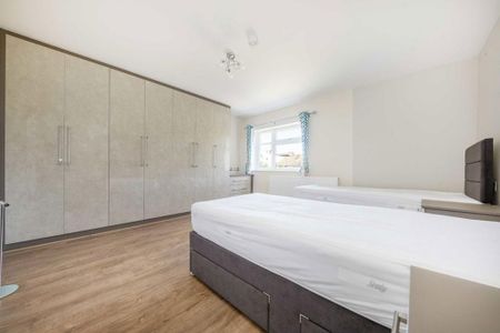 5 bedroom house to rent - Photo 3