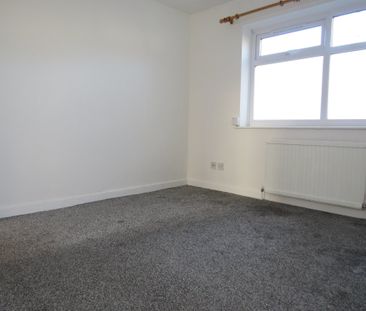 Wheatley Lane, Halifax - Photo 1