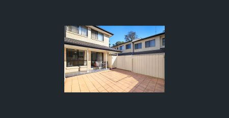 Great Location - Spacious Townhouse - Photo 3