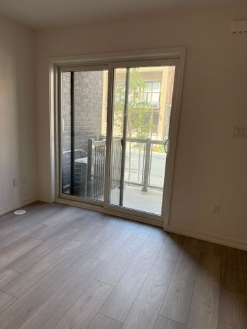 For Lease - 17 Lytham Green Circle Unit# 23, Newmarket, Ontario - Photo 4