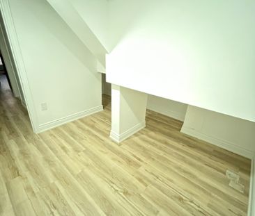 For Lease - 23 Bleasdale Avenue, Brampton, Ontario - Photo 6