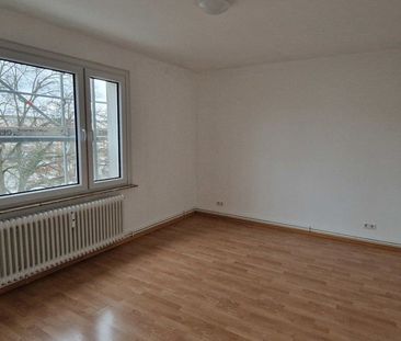 Wohnung ist fein - Mietbeginn kann kurzfristig sein! - Foto 2