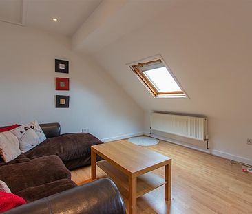 £775 PCM, Furnished One Bedroom Second Floor Flat in Clive Street, ... - Photo 3