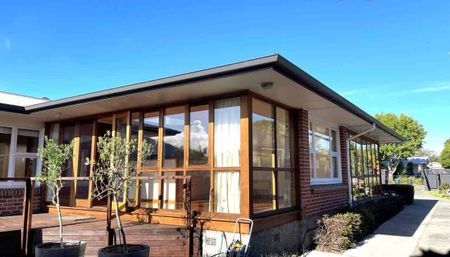 When Room is Required! - Photo 2