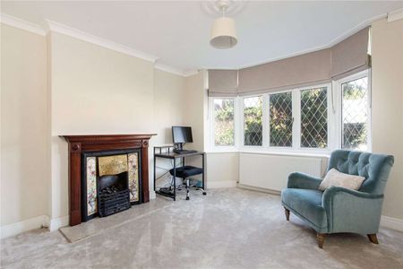 A superbly located, semi-detached family home presented in excellent condition throughout. - Photo 5