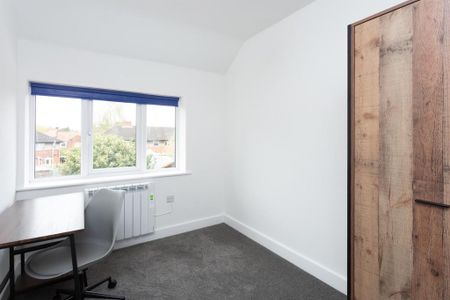 1 bedroom in a house share to rent - Photo 5