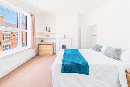 3 bedroom terraced house to rent - Photo 2