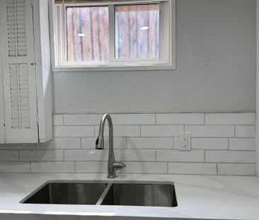 For Lease - 60 Toby Crescent Unit# Lower, Hamilton, Ontario - Photo 1