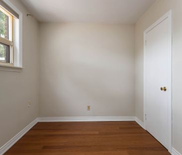 For Lease - 143 Rodda Boulevard, Toronto, Ontario - Photo 2