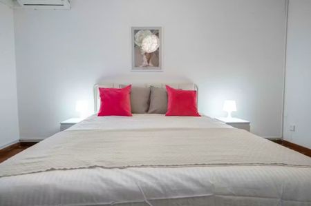 Carrer de Muntaner, Barcelona, Catalonia 08021 - Photo 3