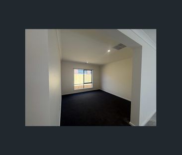 Brand New Family Home - Photo 4