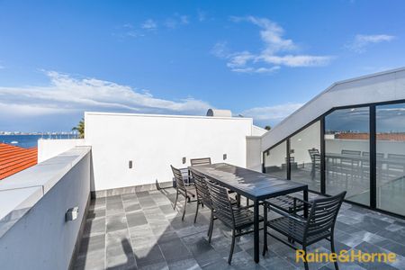 A Sophisticated Sanctuary of Style - Photo 3