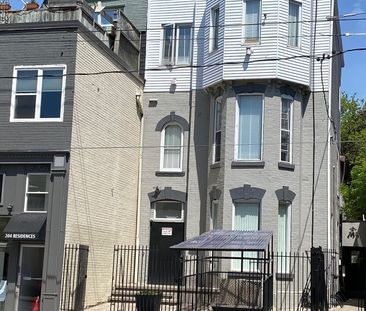 For Lease - 206 Carlton Street Unit# 104, Toronto, Ontario - Photo 2