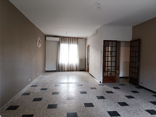 Location maison 6 pièces, 131.60m², Le Bousquet-d'Orb - Photo 1