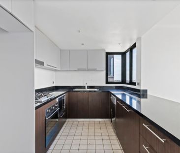 Amazing Unit in Forum West - Photo 4