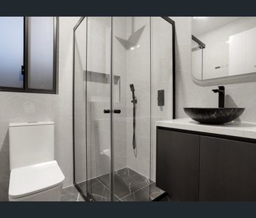 Modern & Private 2-Bedroom Granny Flat!! - Photo 2