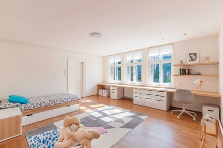 Pronájem bytu 3+1 85 m² - Fotografie 2