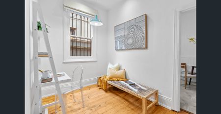 Charming Inner-City Retreat - Photo 4