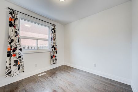 For Lease - 2575 Benedet Drive Unit# Lower, Mississauga, Ontario - Photo 4