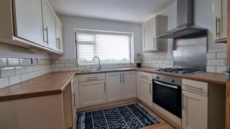 Lutley Drive, Pedmore, Stourbridge, DY9 - Photo 2